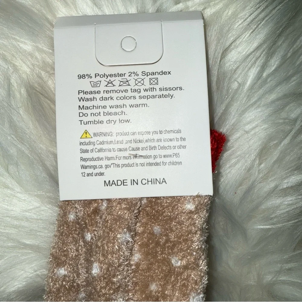 ✨✨5/$10✨✨ Pretty Cozy soft Socks with reindeer design, Red and Brown Accents